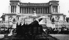 В 1919 году в Риме была устроена выставка отечественной и трофейной военной техники, на которой была представлена австро-венгерская 42-см тяжелая гаубица в варианте для береговой артиллерии М14